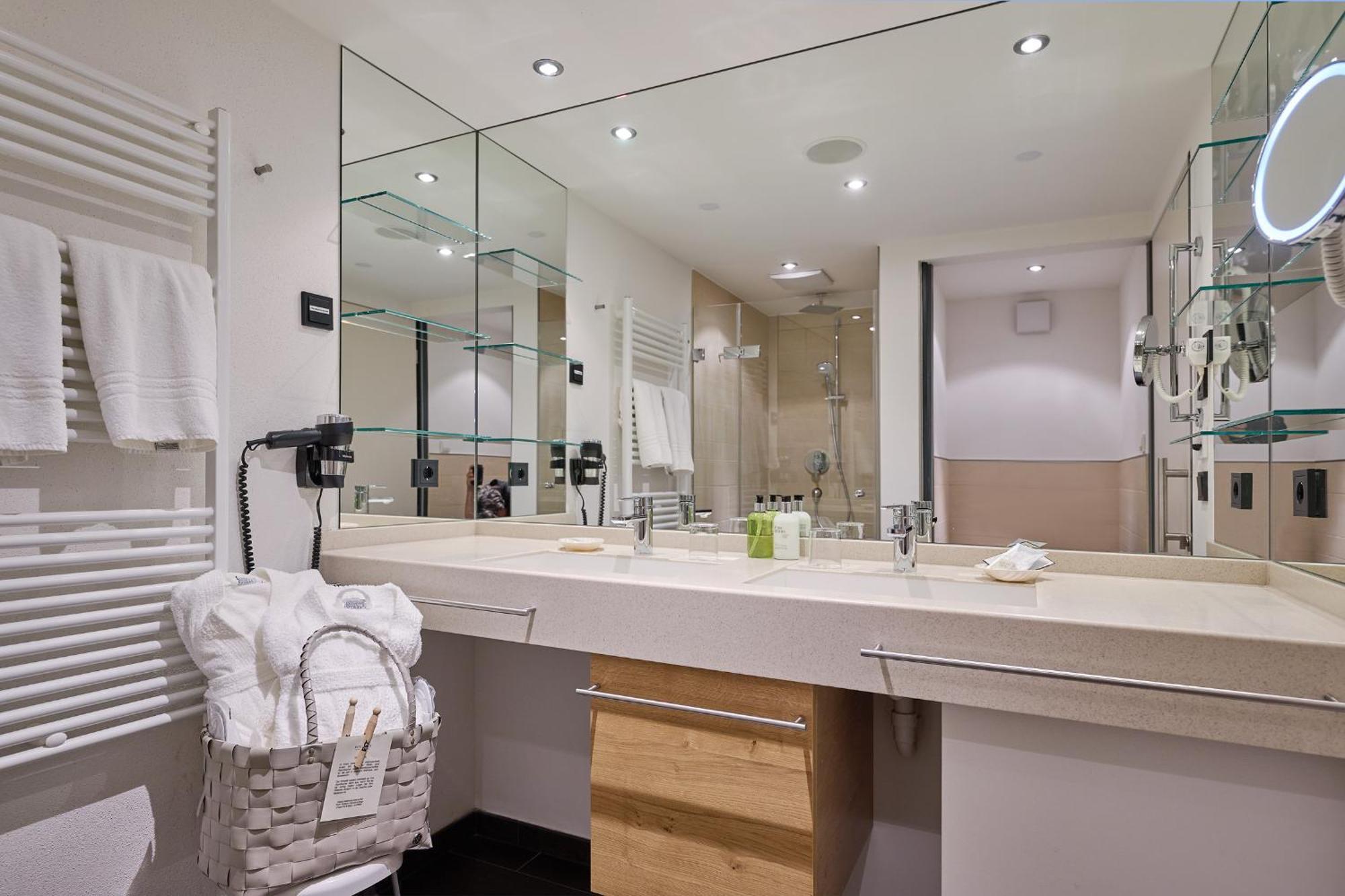 Schuele'S Wellnessresort & Spa Adults Only โอเบอร์สทดอร์ฟ ภายนอก รูปภาพ